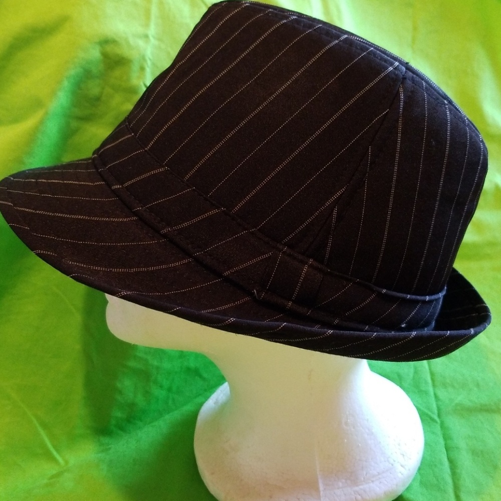 HAT 👉3 for $25👈Women's Black & White Striped